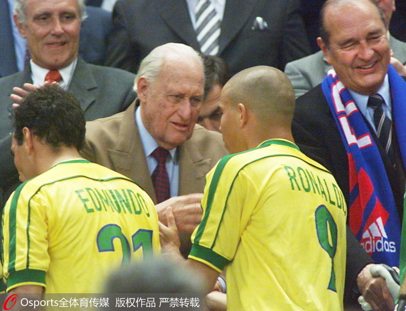 1998籭Qِ(gu)3-0ِSmᣨУc_{ཻՄ